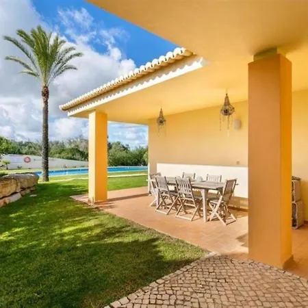 Villa Atalaia Haven Lagos